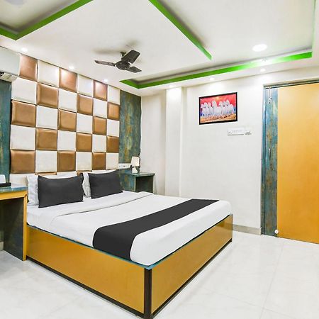 Super Hotel O Tagore Park Ruby Road Kolkata Exterior photo